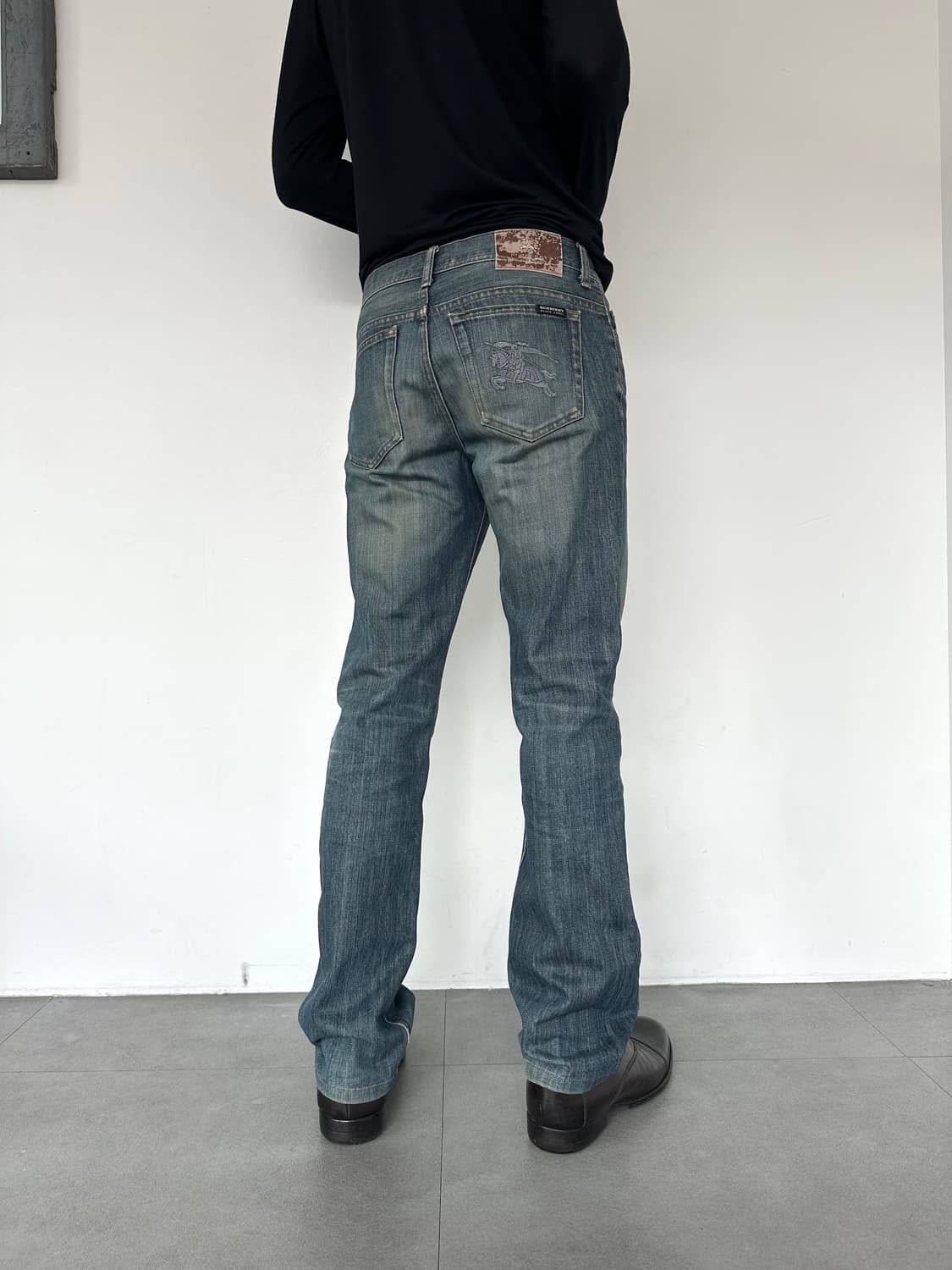 버버리 블랙라벨 워싱 데님팬츠 상품이미지3