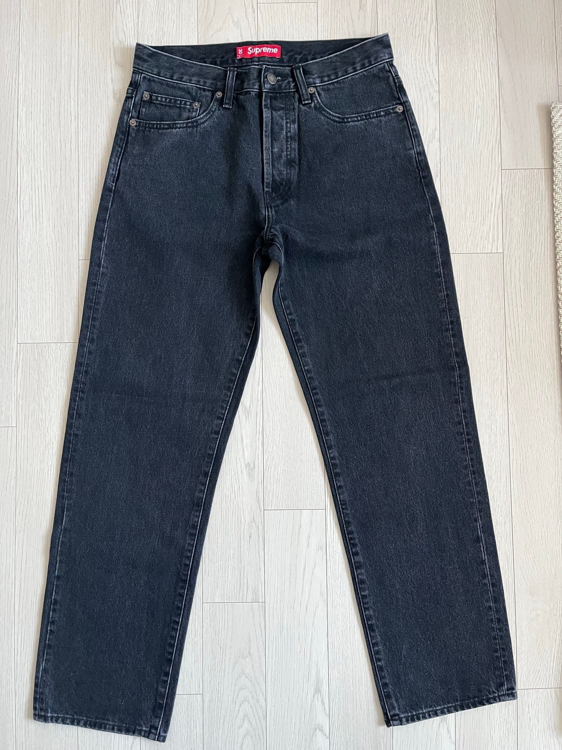 슈프림 레귤러 진 30 상품이미지4