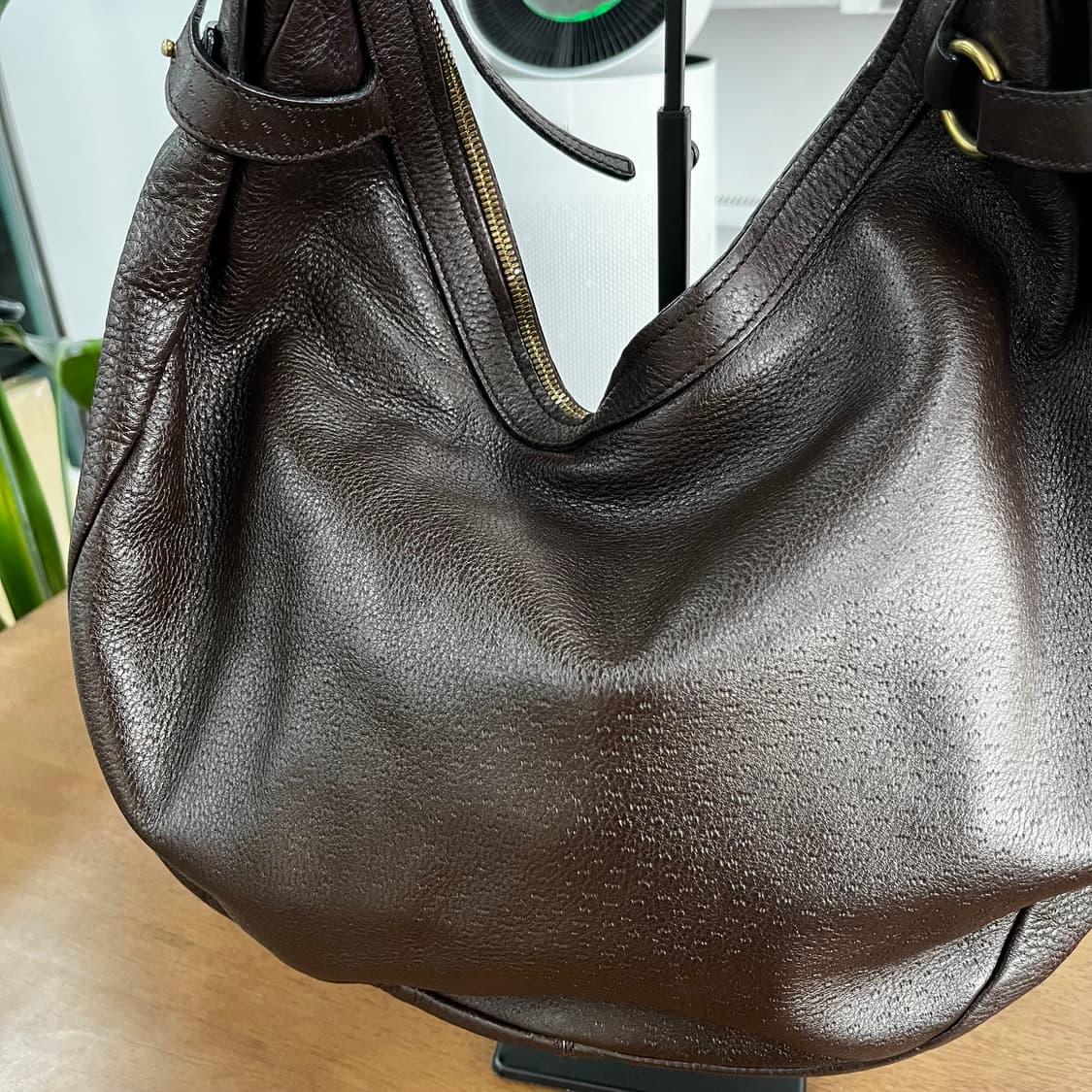 페레가모 레더 호보백 상품이미지2