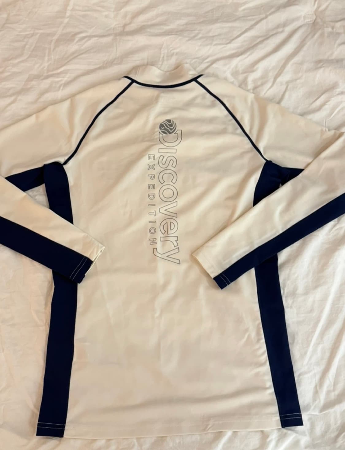 디스커버리 래쉬가드 상품이미지2