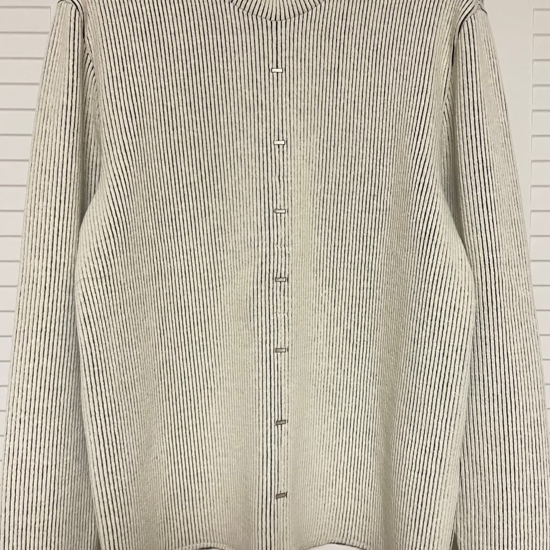 카르넷아카이브 메탈바 모크넥 니트 상품이미지4