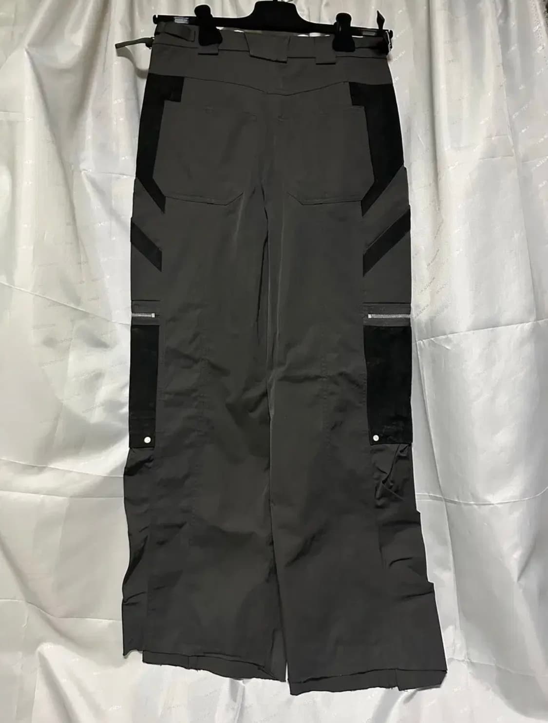 커마웨어 24fw 스웨이드 배색 스냅 카고 팬츠 상품이미지2