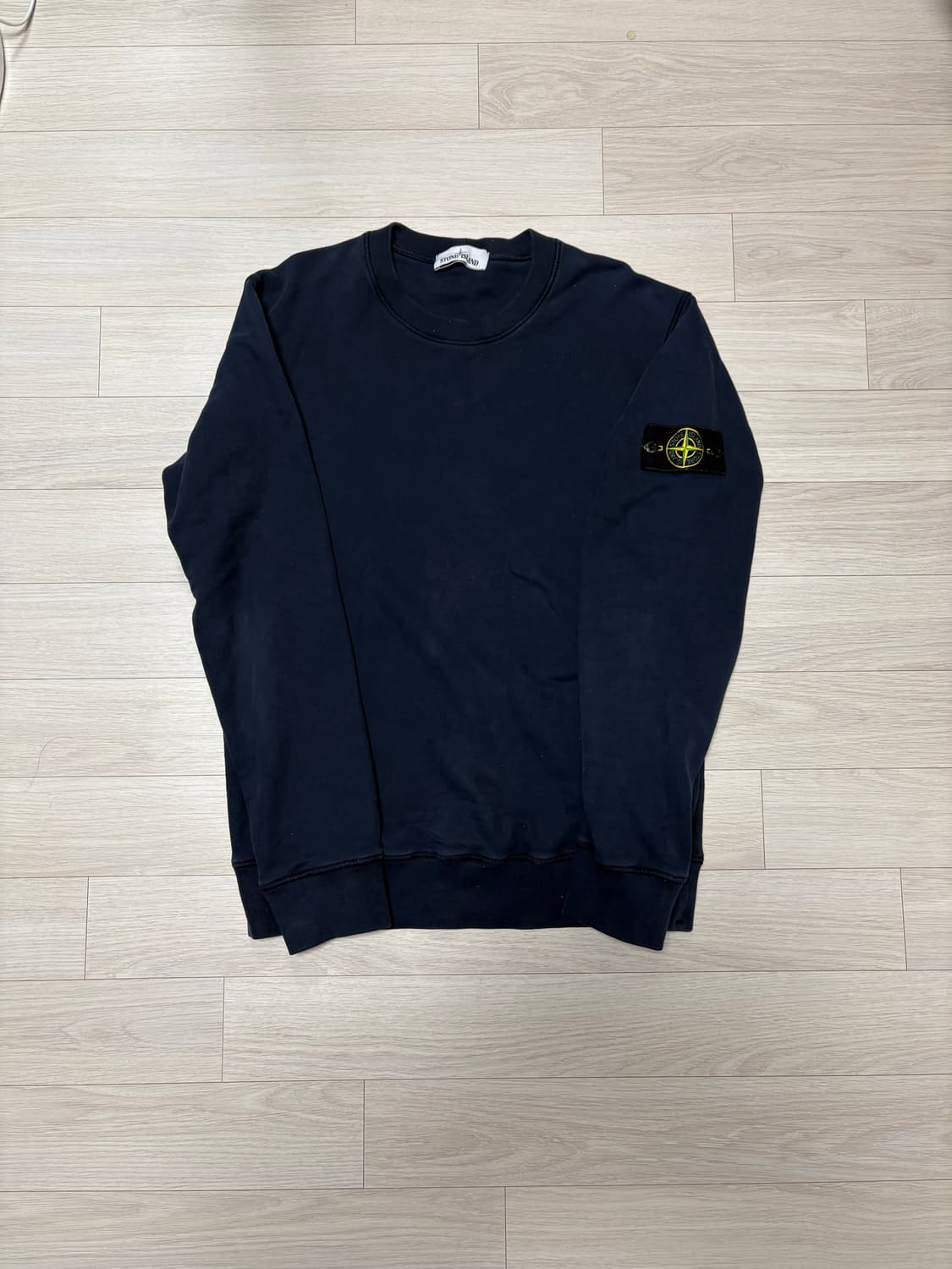 스톤아일랜드 네이비 맨투맨 상품이미지1