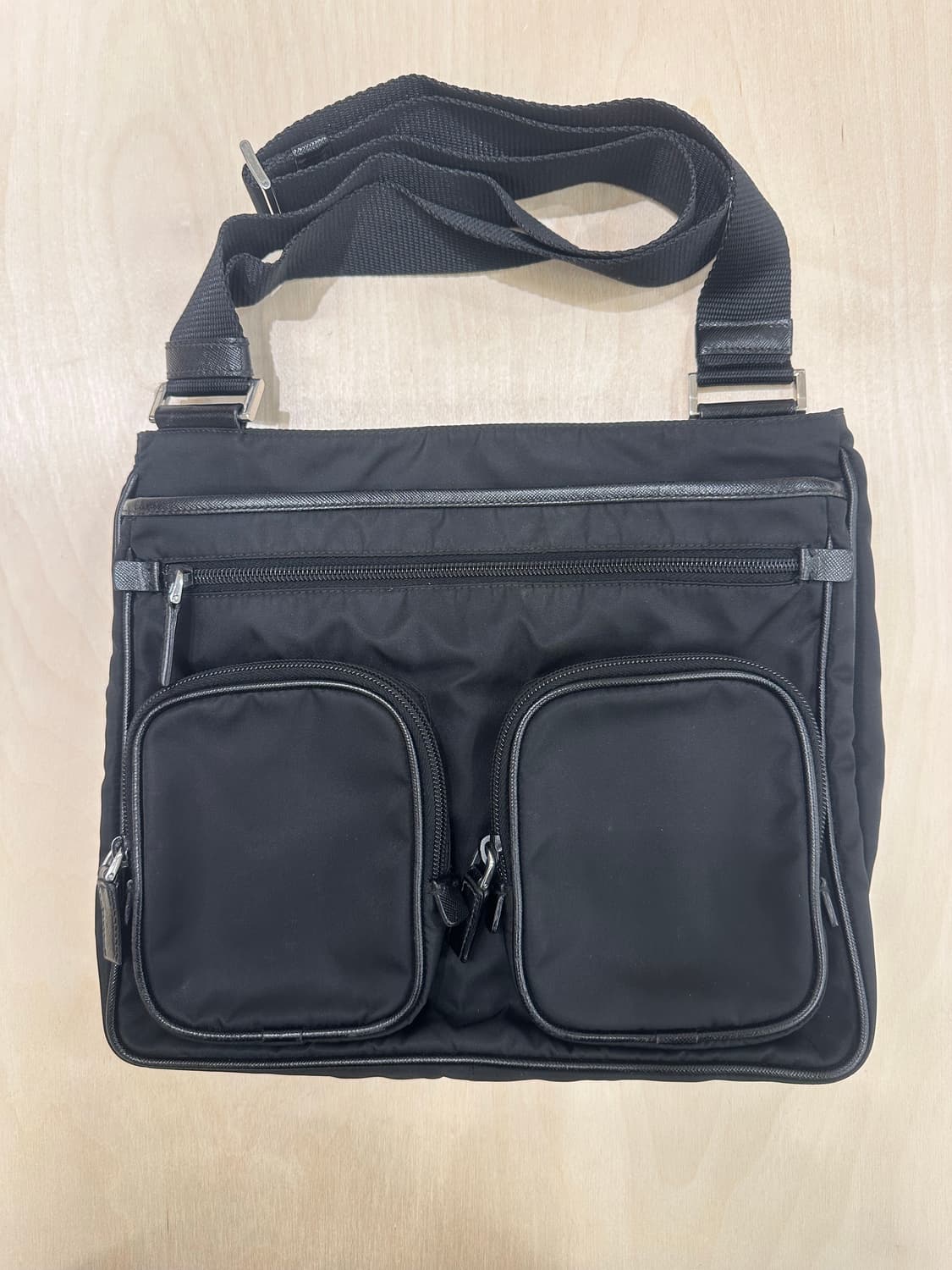 프라다 크로스백 상품이미지1