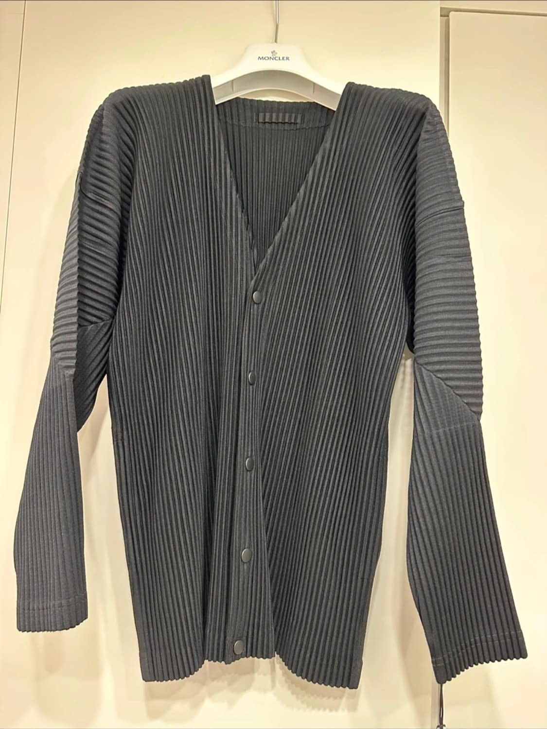 옴므플리세 가디건 2사이즈 상품이미지1