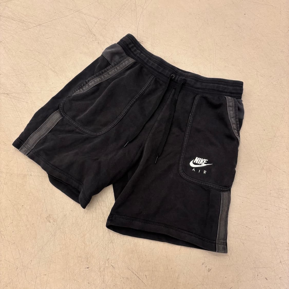 나이키 에어 배색 하프 팬츠 상품이미지1