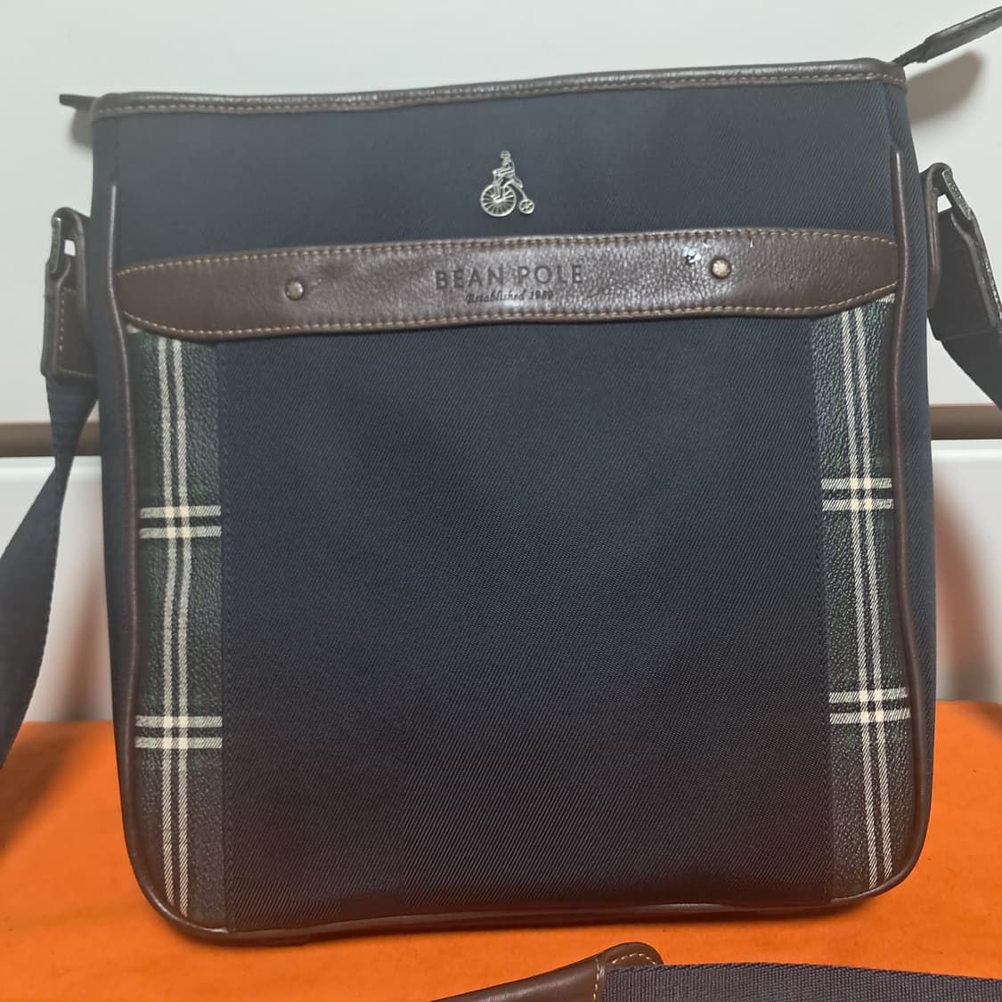 빈폴 남성 크로스백(남녀공용 가능) 상품이미지2