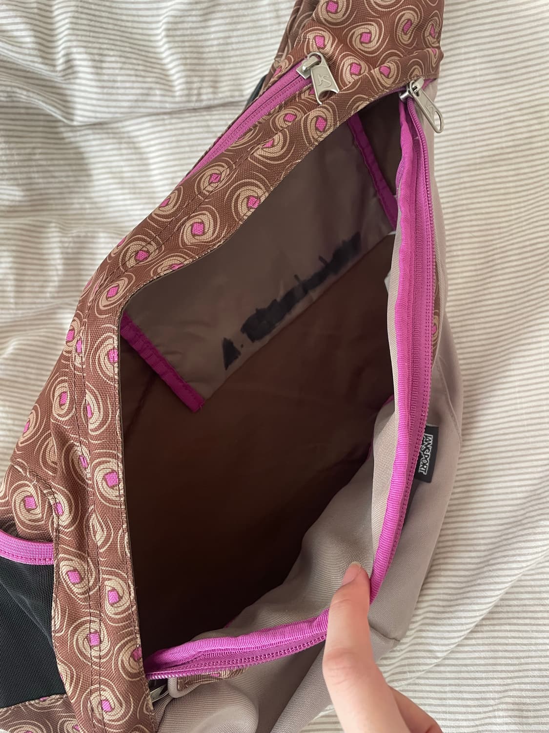 Jansport 슬링백 상품이미지4