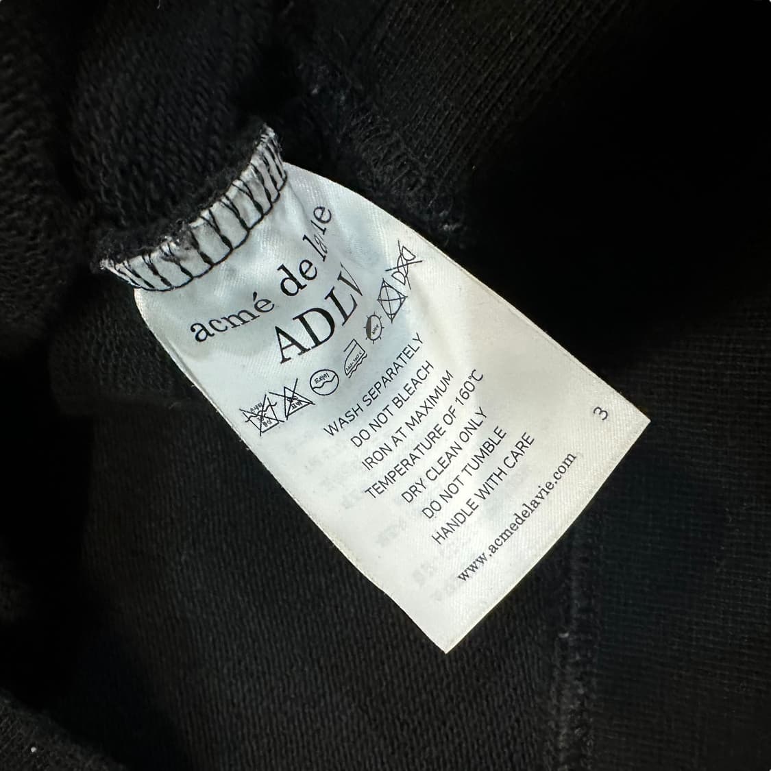 아크메드라비 크롭 맨투맨 상품이미지6