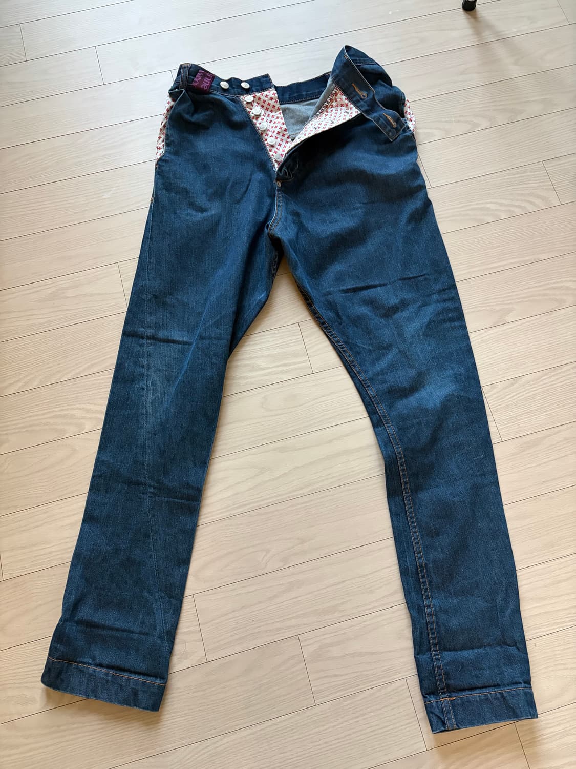 (46)비비안웨스트우드 비대칭 데님 팬츠 상품이미지1