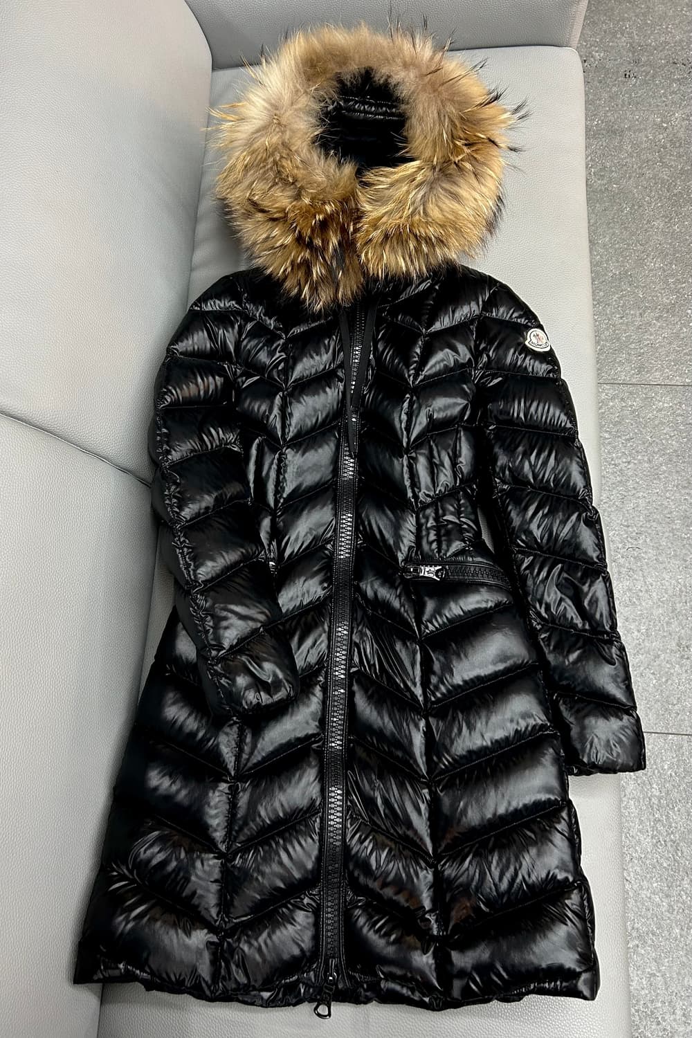 몽 클 레 르 블랙 유광 롱패딩 자켓(00/44) 상품이미지4