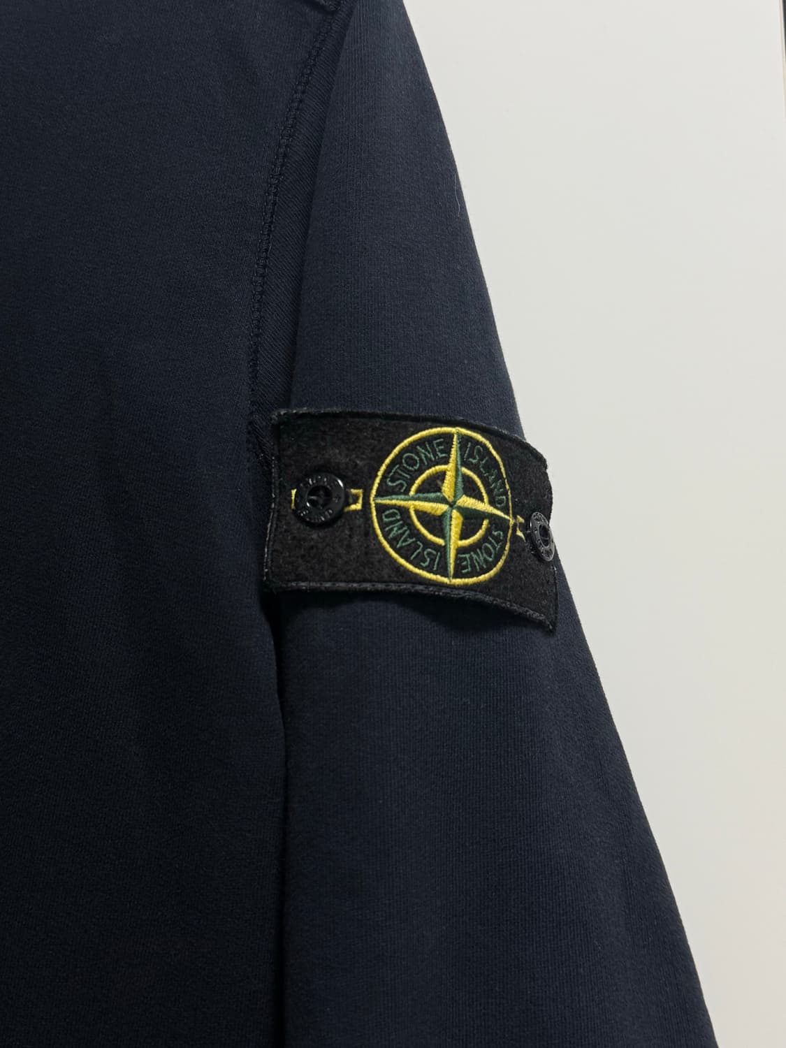 스톤아일랜드 맨투맨 블랙 m사이즈 상품이미지4