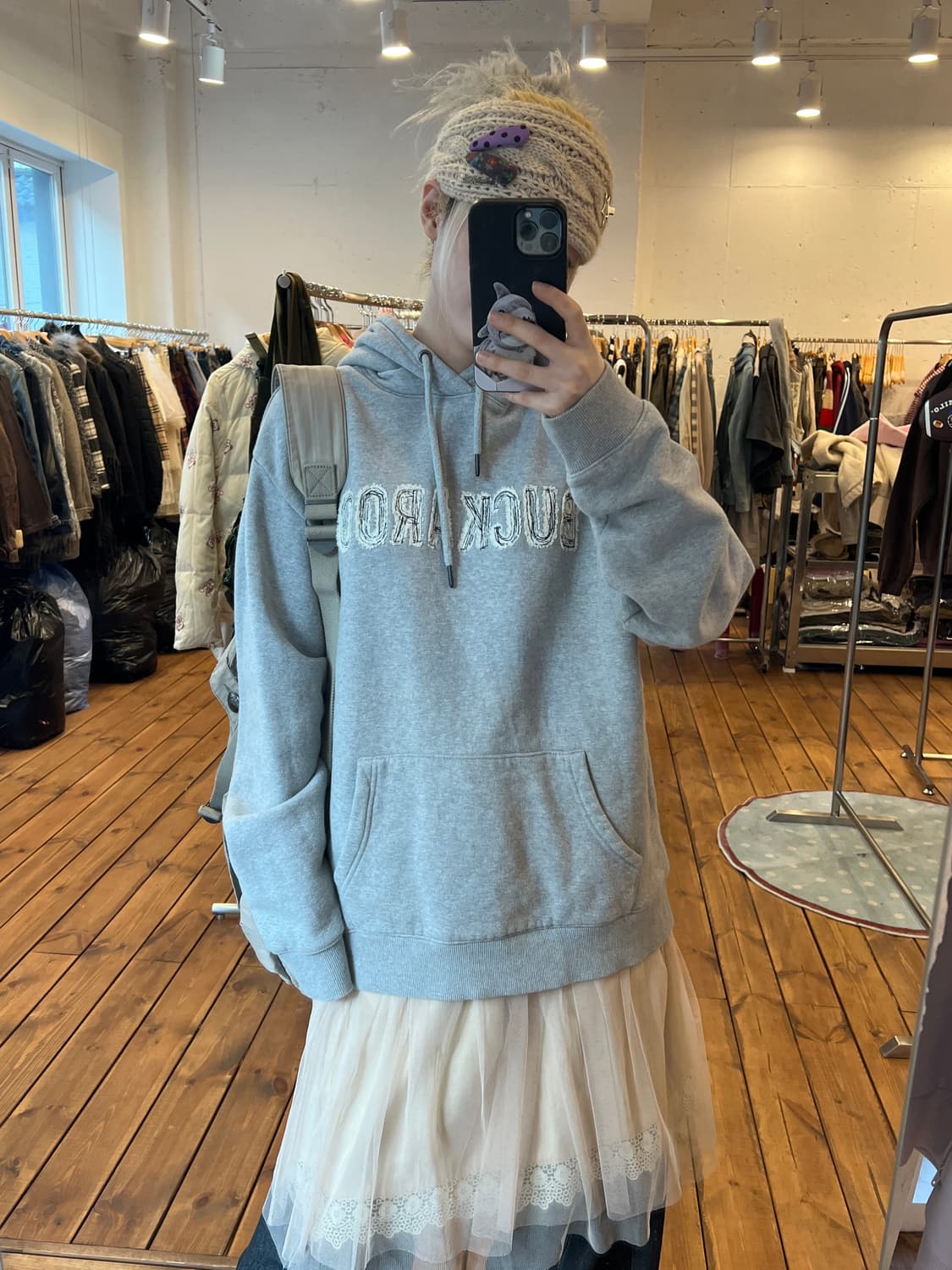 버카루 그레이 후드티 상품이미지1