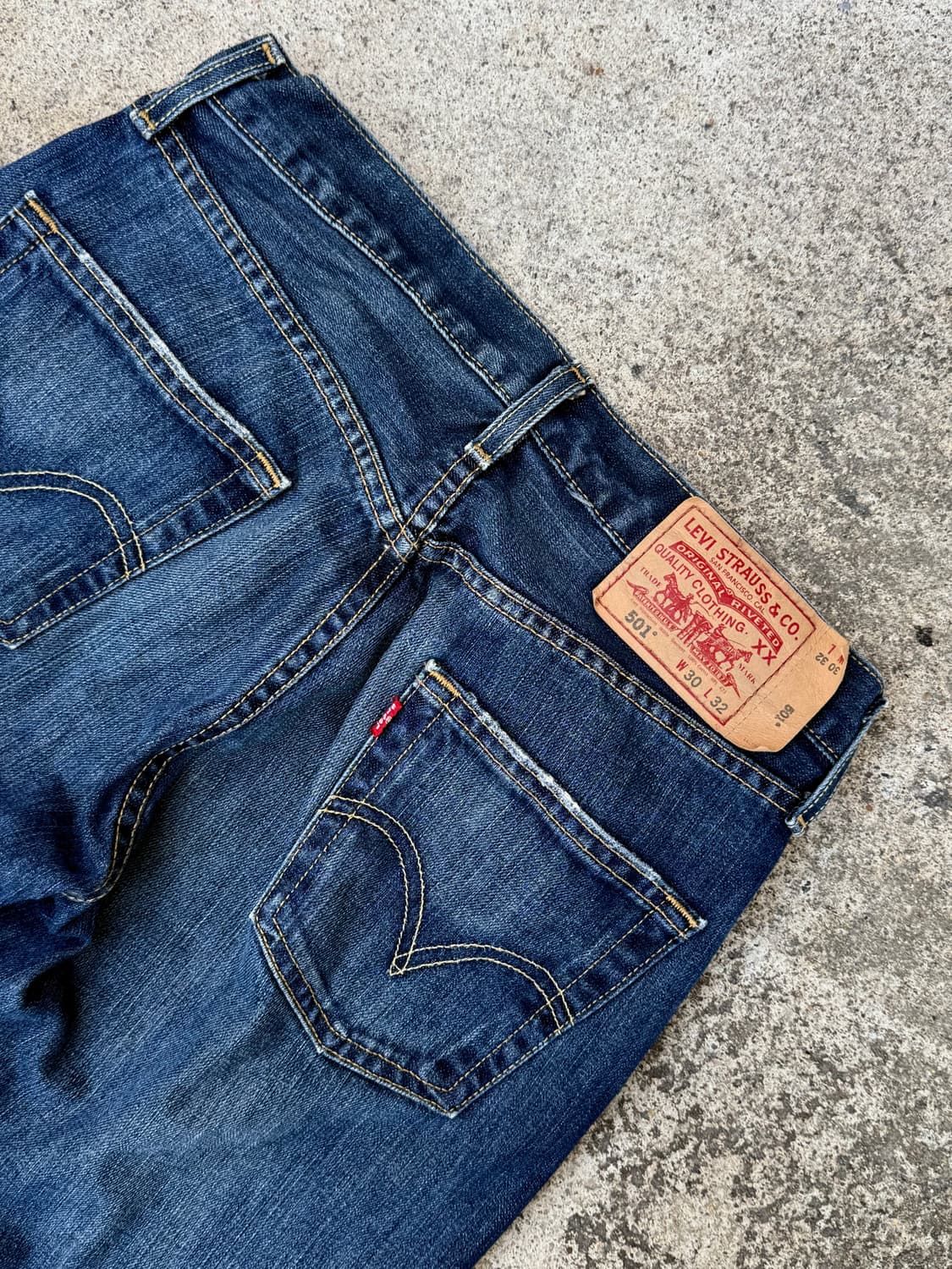 00s 리바이스 501 오리지날 핏 데님팬츠 상품이미지4