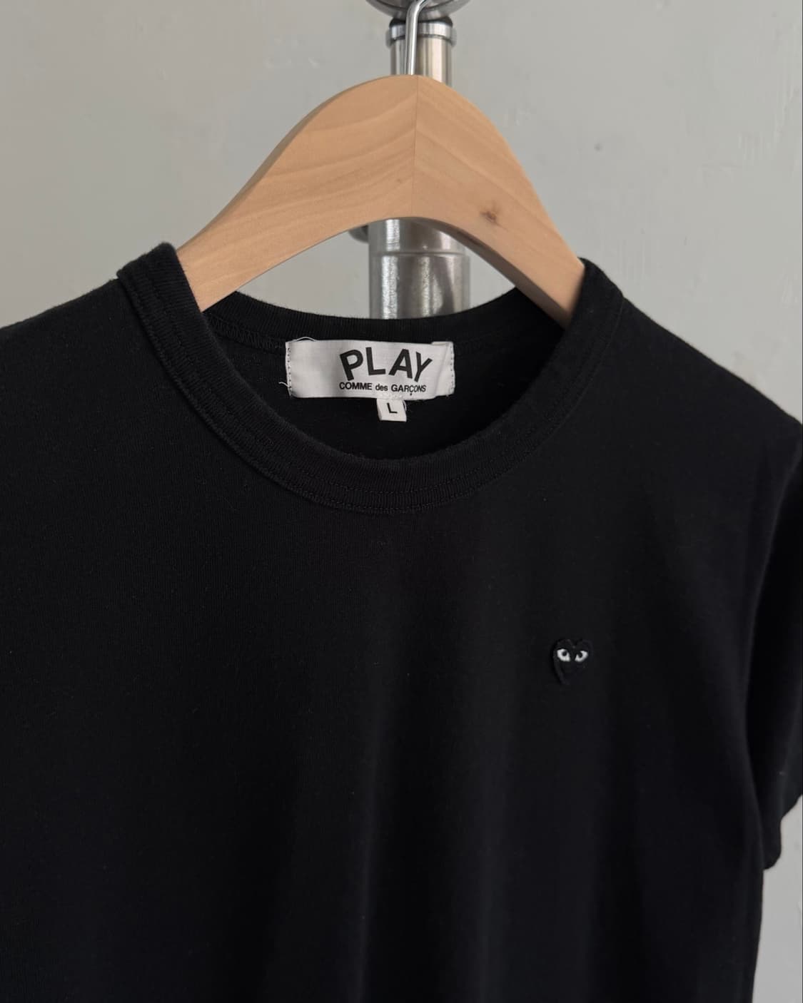 COMMEdesGARCONS 꼼데가르송 블랙와펜 블랙컬러 티셔츠 상품이미지4