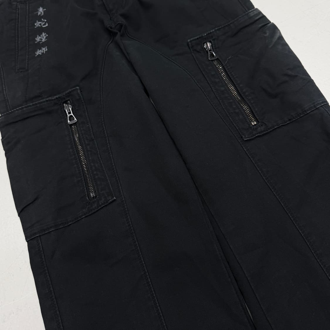 휴고보스 바이커 새깅 흑청 데님팬츠 상품이미지5