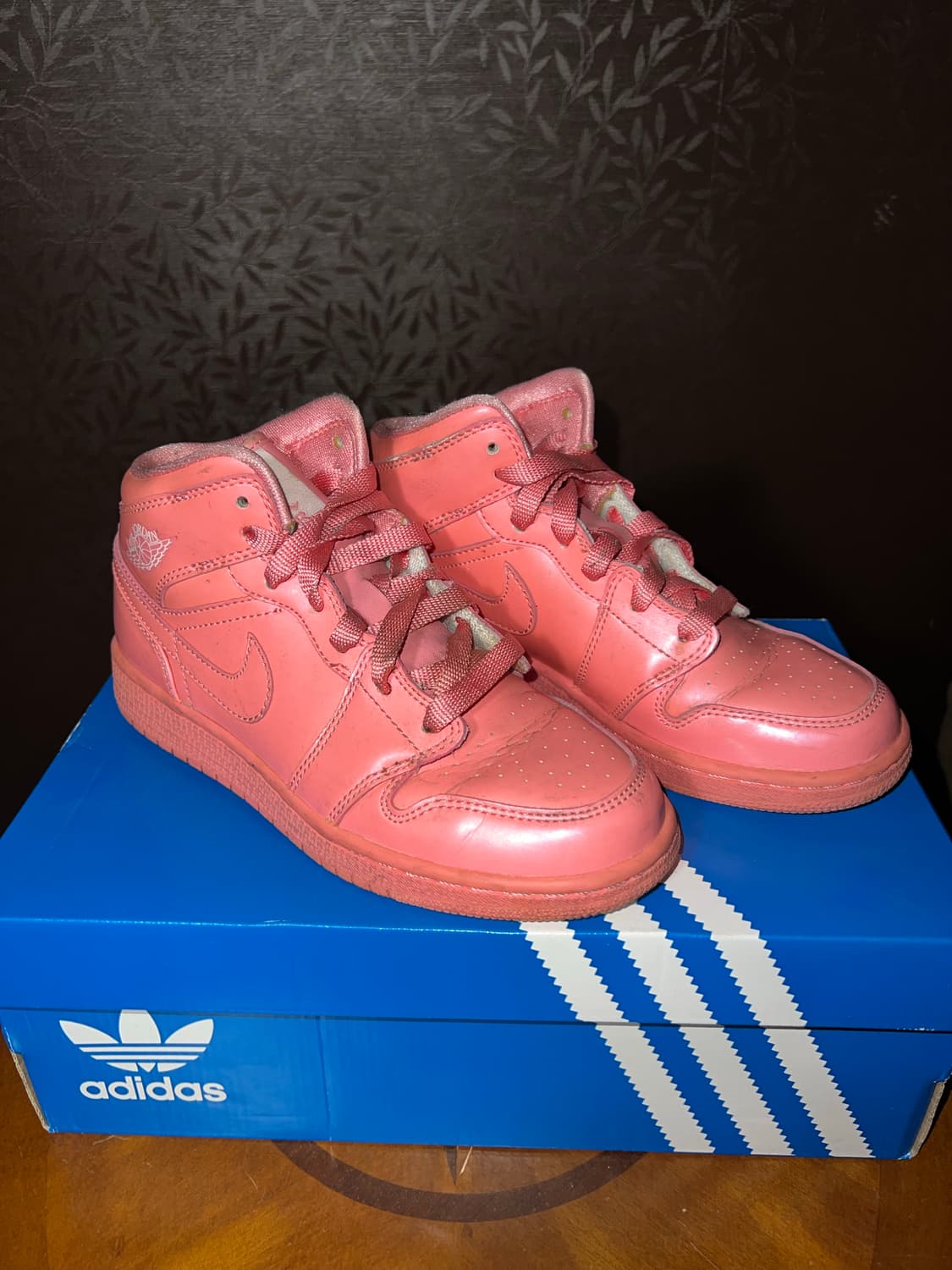 조던 핑크색 225사이즈 상품이미지1