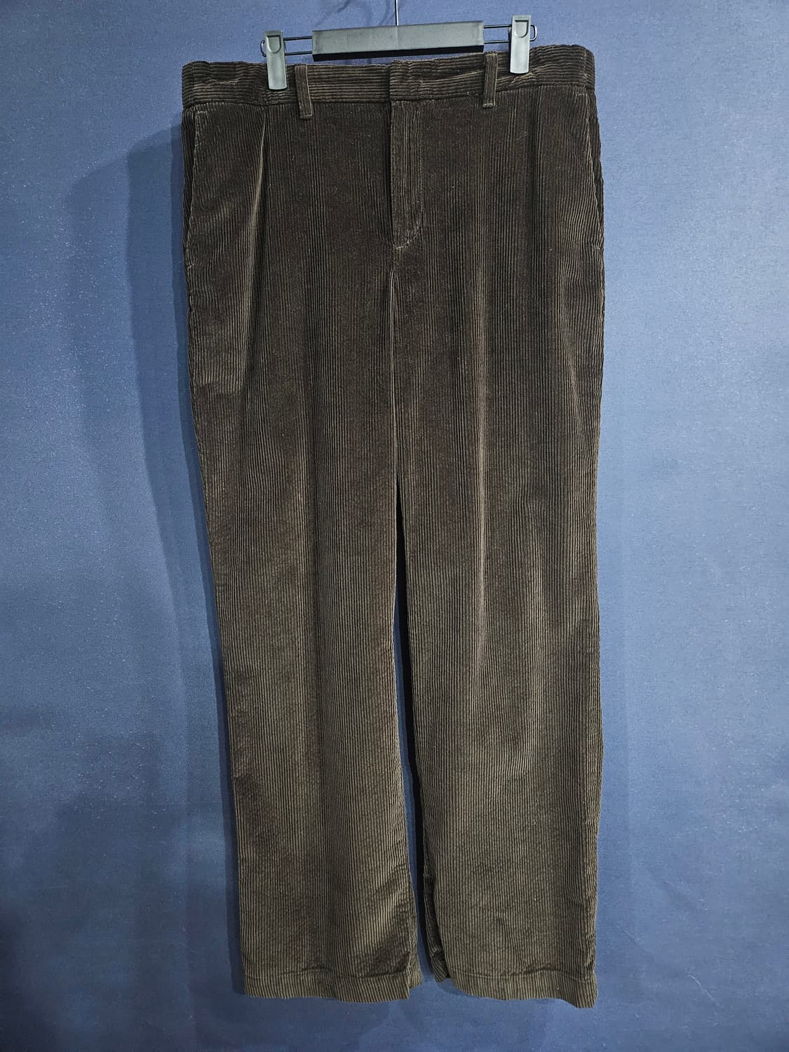 에잇세컨즈 다크브라운컬러 남성 허리 34~35 코듀로이 팬츠  상품이미지1