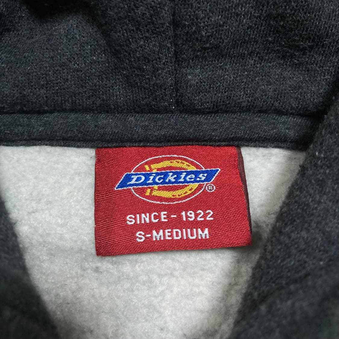 디키즈 스펠아웃 빅로고 차콜 후드티 상품이미지3