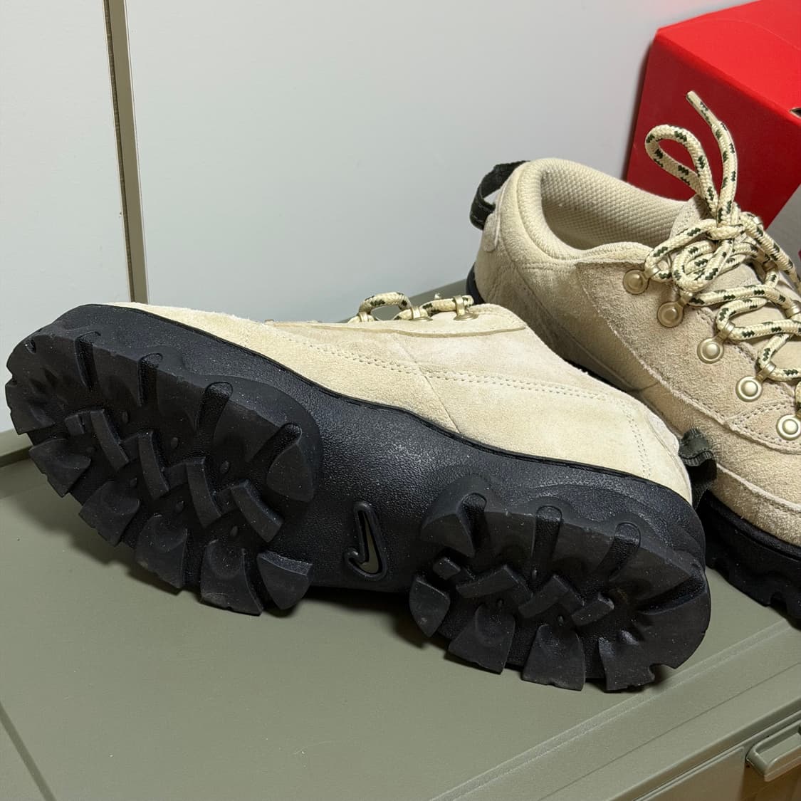 정품 나이키 라하르 로우 라탄 베이지 스웨이드 240 상품이미지2