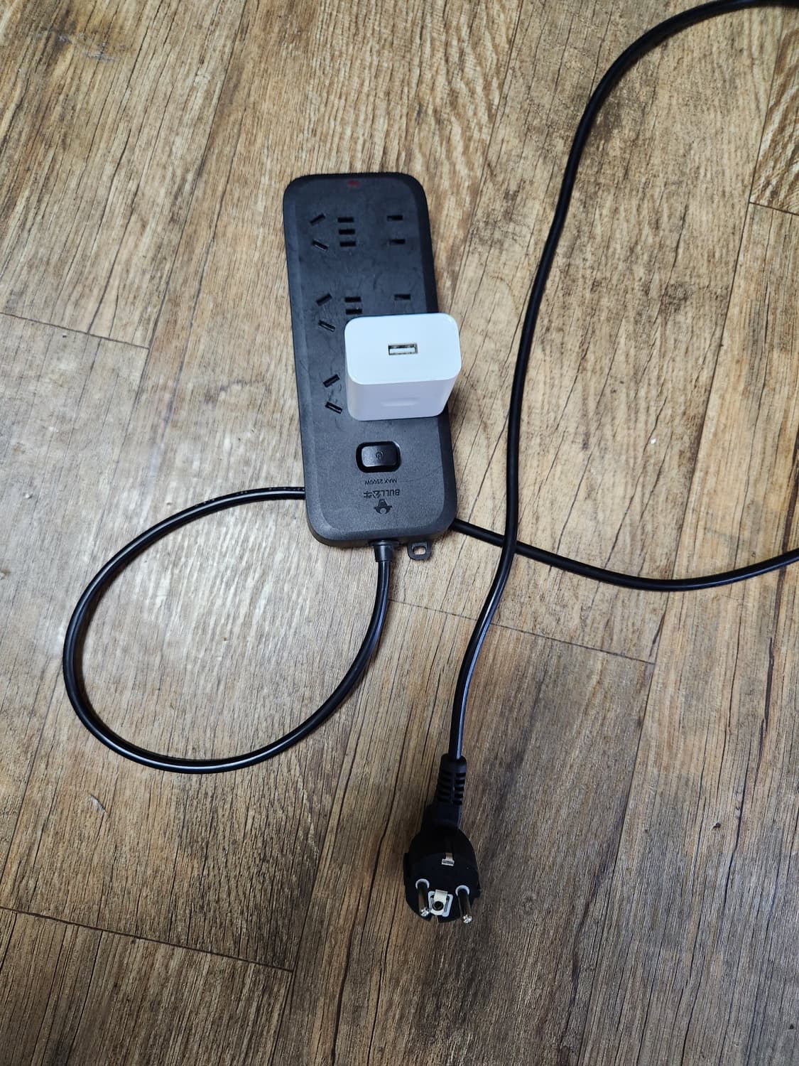 해외제품 멀티탭 USB 포트 포함 2구 3구 상품이미지2