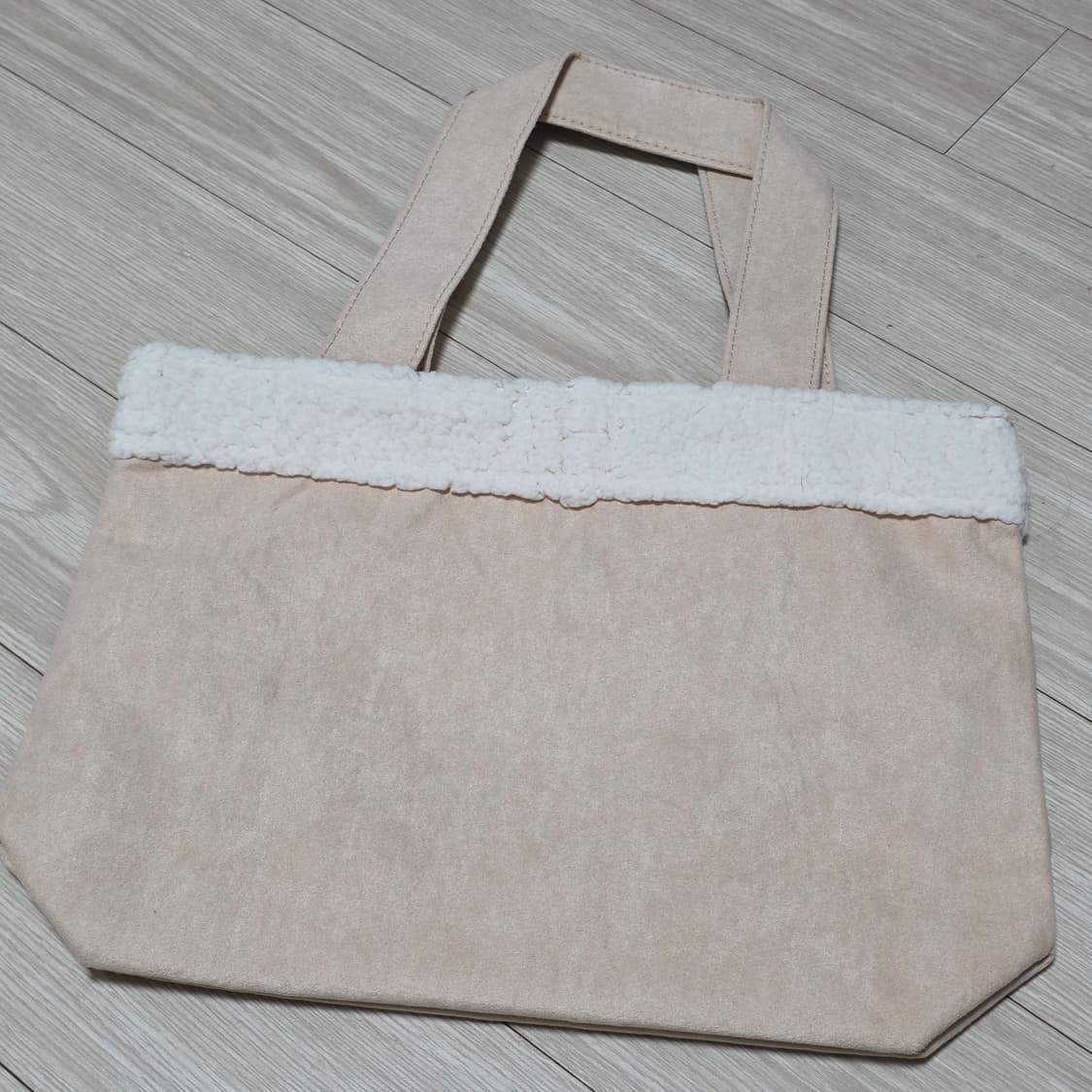 엑시즈팜 일본빈티지)고전 핑크베이지 퍼 로맨틱 로즈 나비열쇠펜던트 가방 상품이미지4