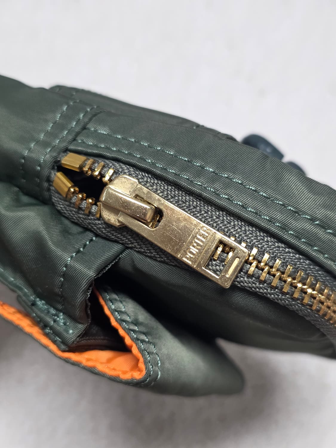 포터 휴대폰파우치 레이지그린 상품이미지2