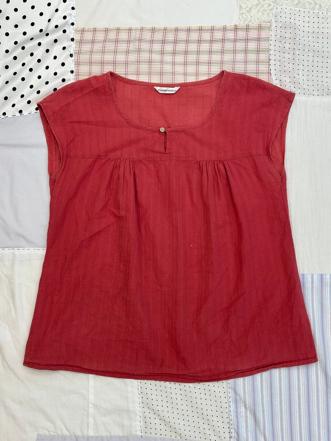 소프트 레드 버튼 블라우스  상품이미지7