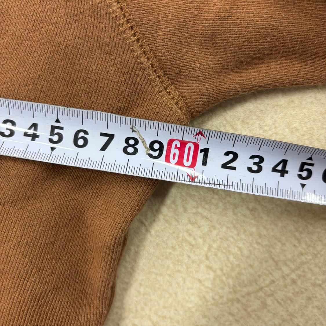 커버낫 스몰로고 브라운 맨투맨 상품이미지5