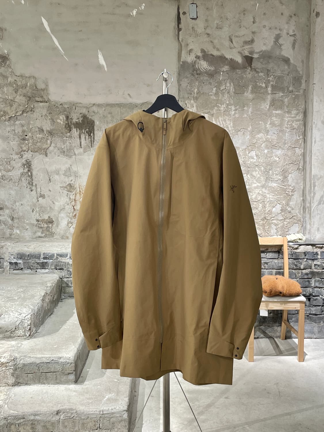 아크테릭스 맨즈 베이지 소여 코트 상품이미지1