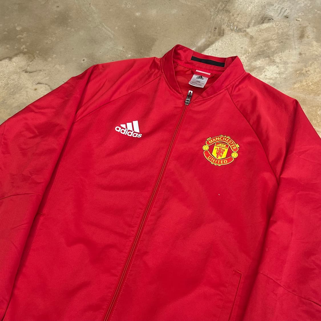 105 아디다스 맨체스터 유나이티드 레드 바람막이 상품이미지1