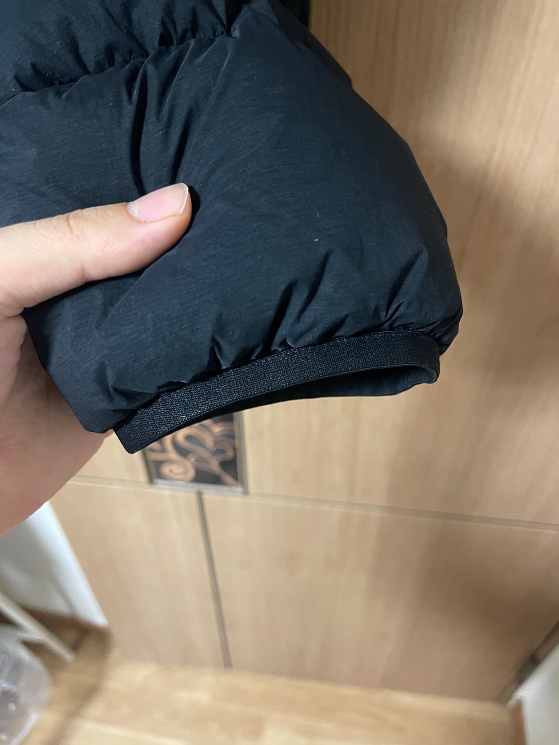 스톤아일랜드 심리스 터널 다운 블랙 상품이미지7