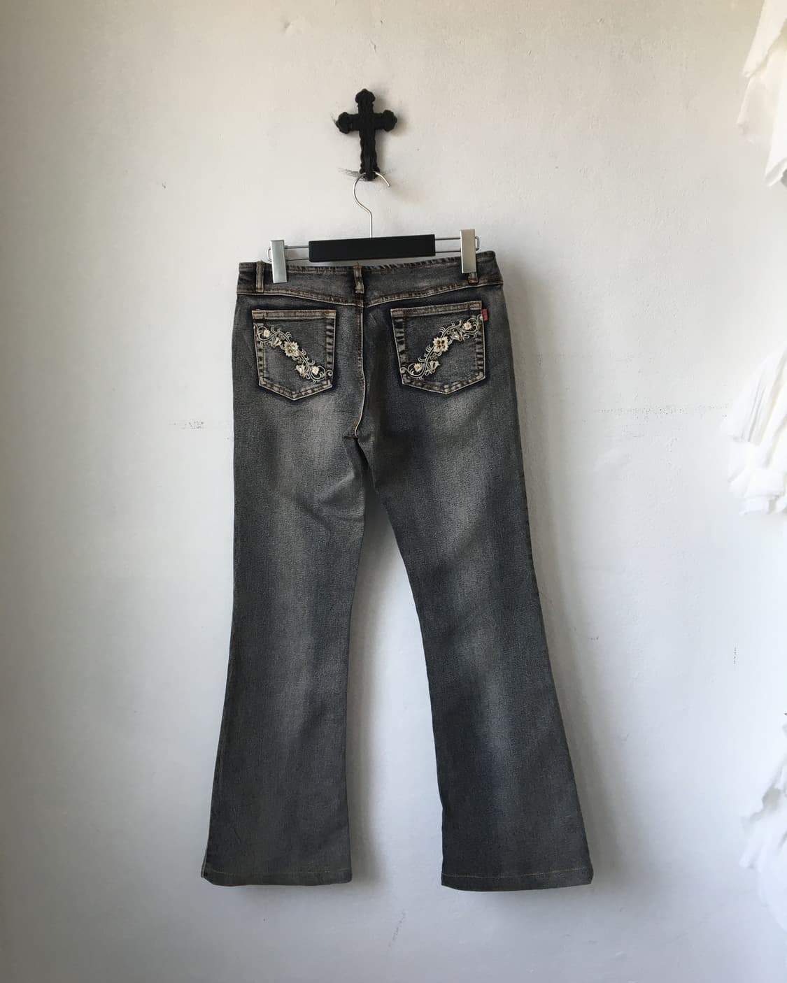Flower needle work point denim pants 상품이미지2