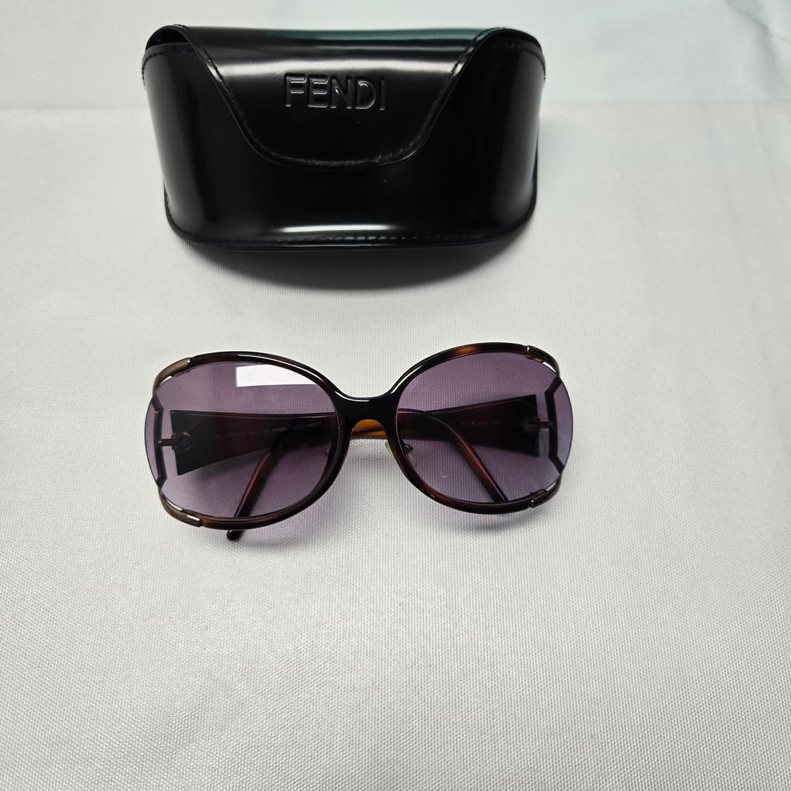 펜디 선글라스 케이스포함 상품이미지3