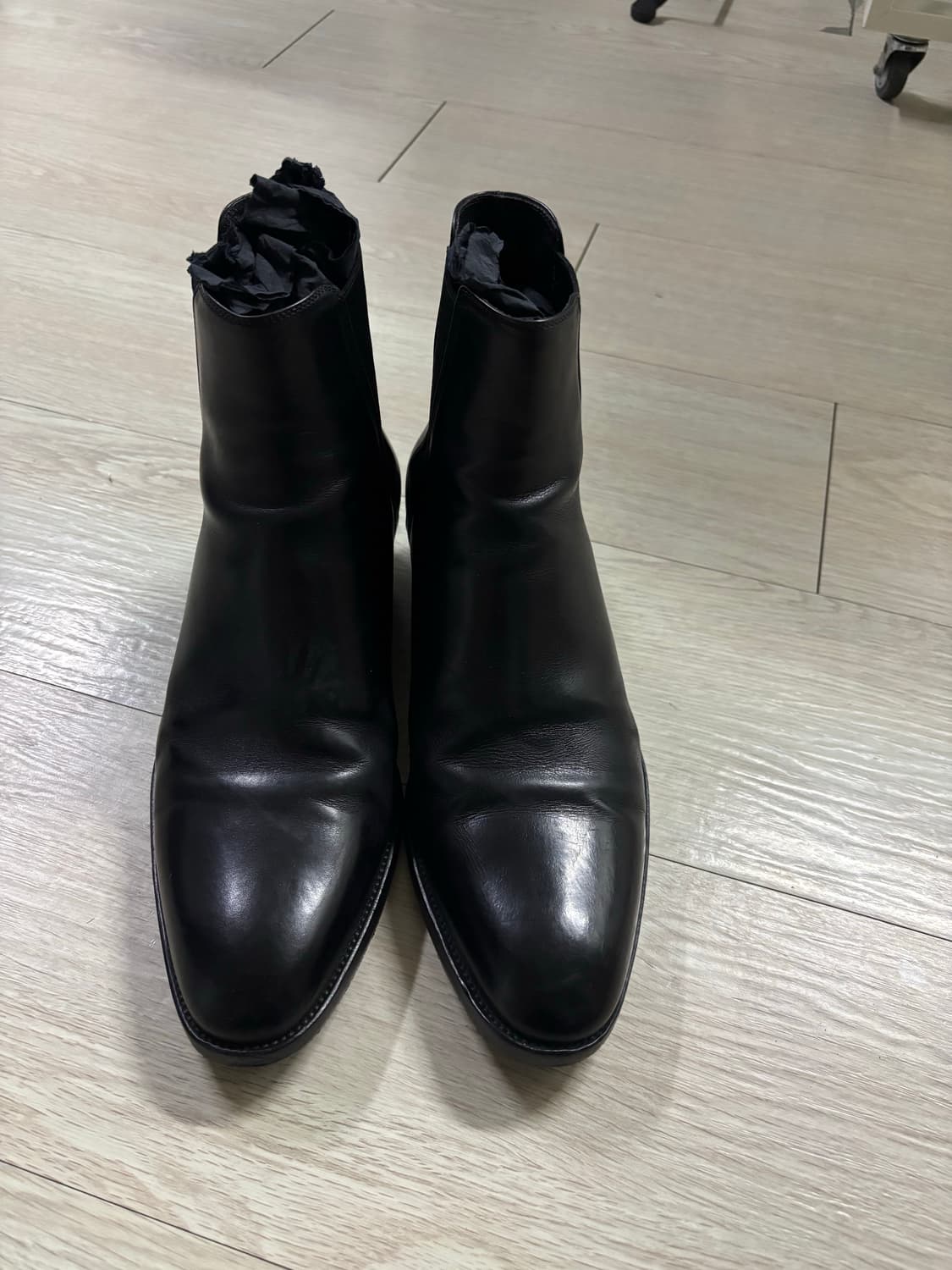 생로랑 첼시부츠 42사이즈 상품이미지1