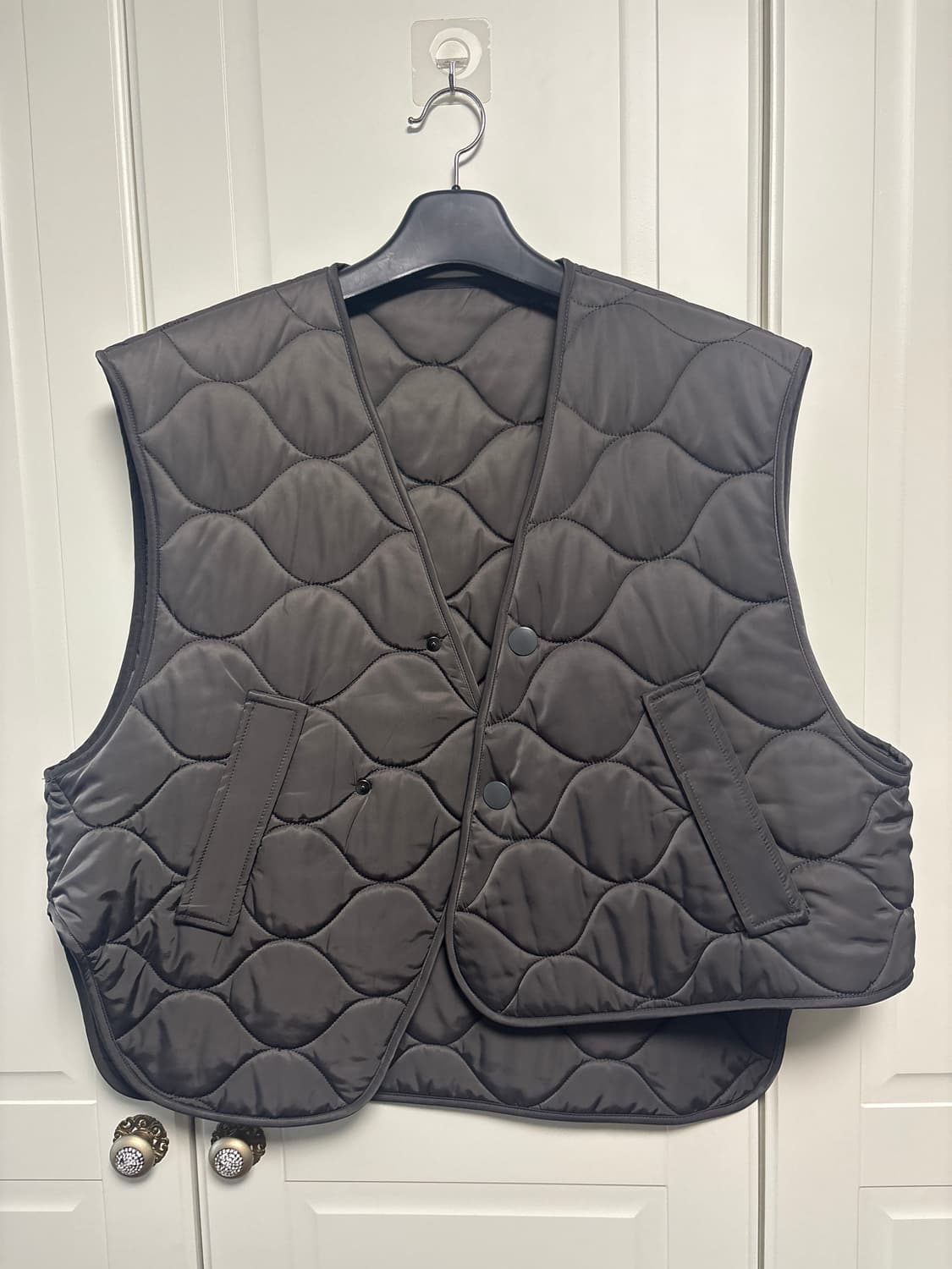 [새상품급 48 size] 솔리드옴므 밑단 언발란스 퀼팅 패딩 베스트 상품이미지3