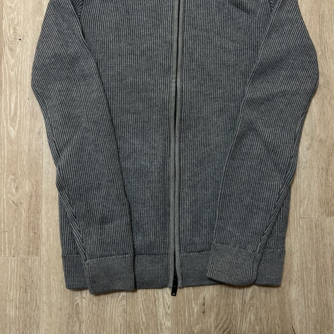 띠어리 여성 미니멀 니트집업 XS/85  상품이미지3