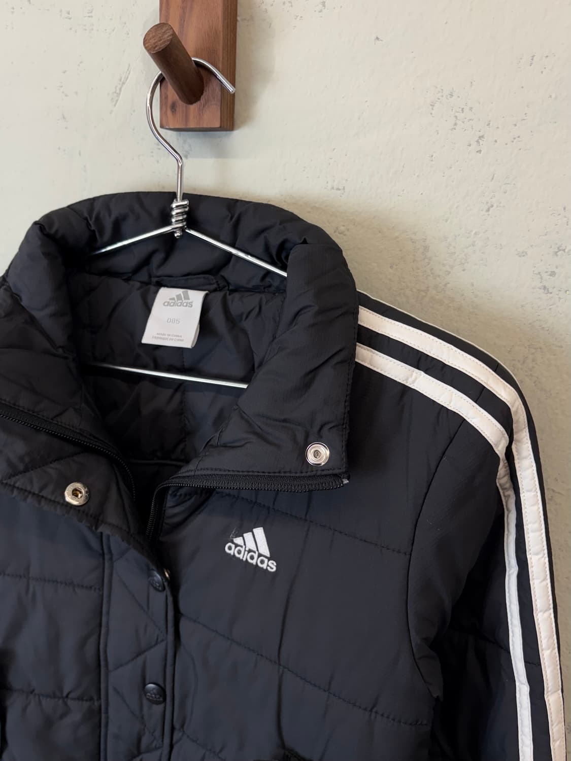 아디다스 빈티지 삼선 크롭 숏패딩 블랙 상품이미지5