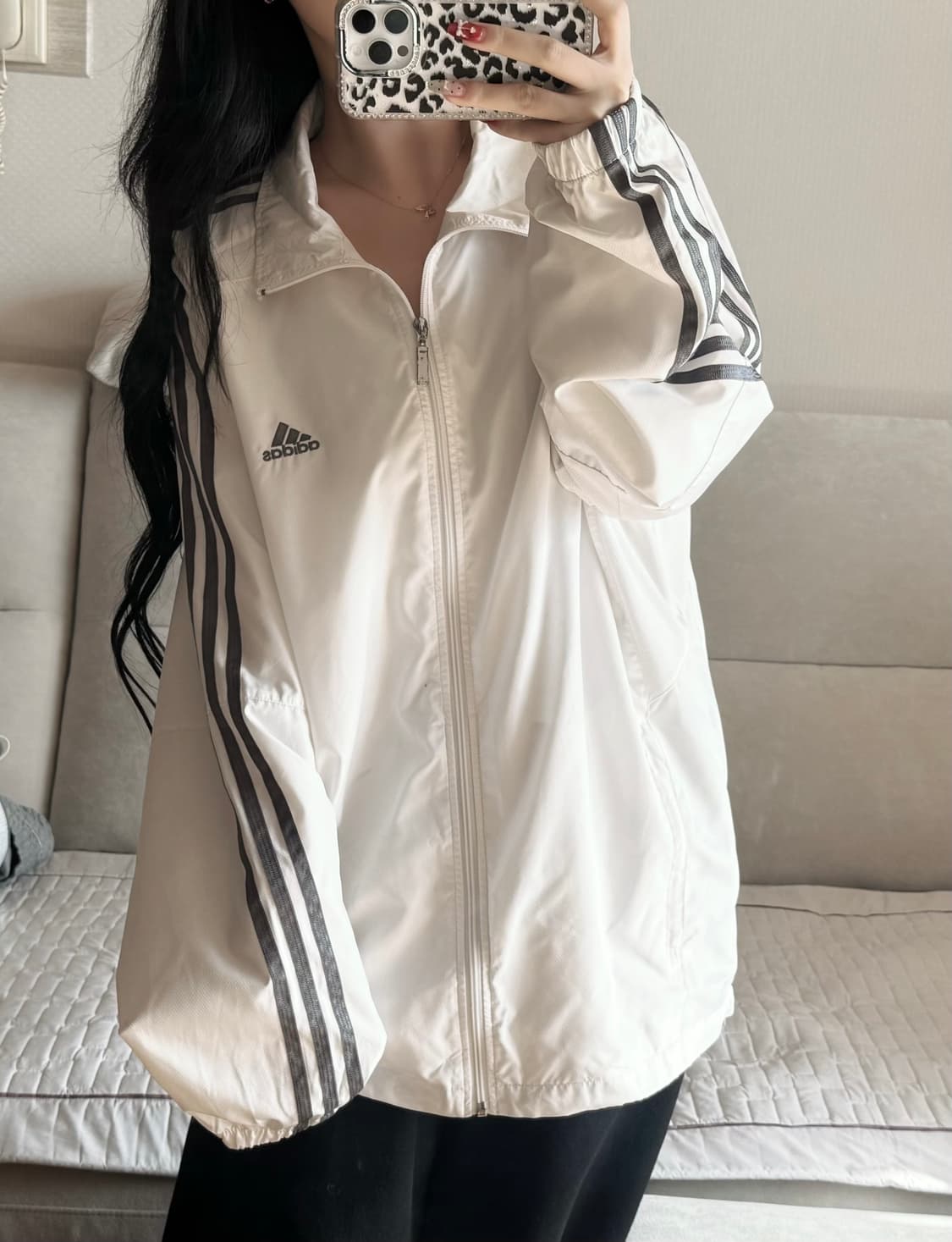 아디다스 화이트 그레이 바람막이 상품이미지1