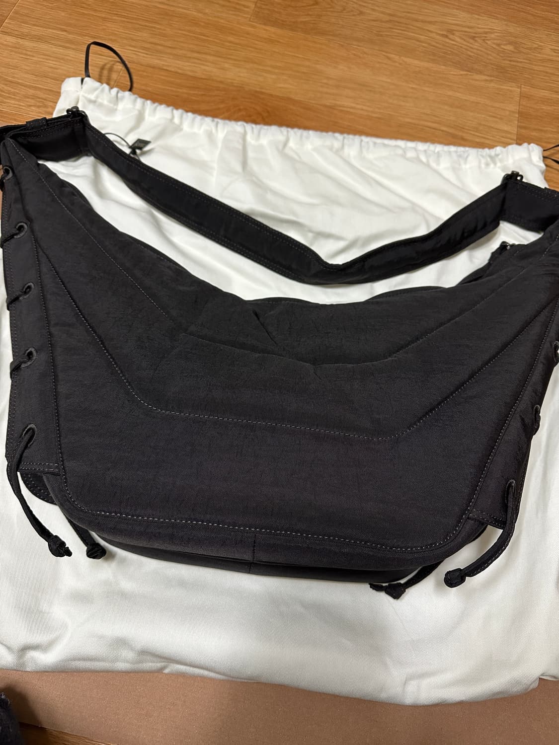 르메르 미디움 소프트 게임백 다크 초콜릿 상품이미지1