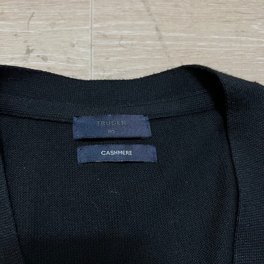 트루젠 캐시미어 미니멀 베이직 니트 가디건 [블랙] XL/105 상품이미지4