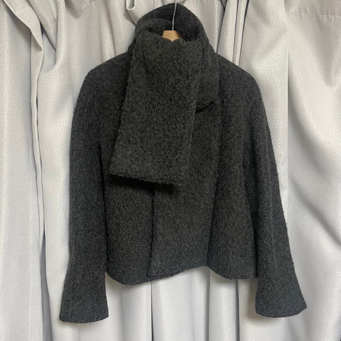 ZARA 자라 부클 스카프 쇼트 코트 상품이미지10