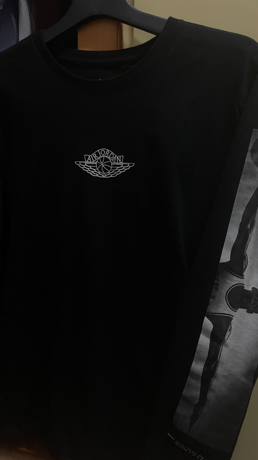 래퍼 오선 착용 조던 롱슬리브 상품이미지4