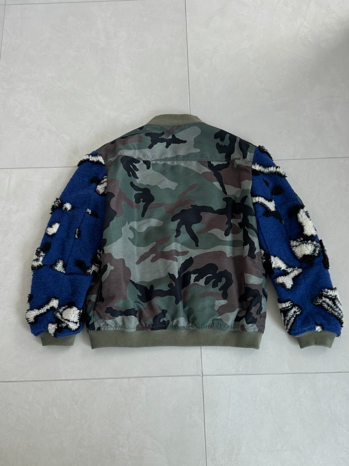 History Repeats 카모 봄버 여성85 상품이미지8