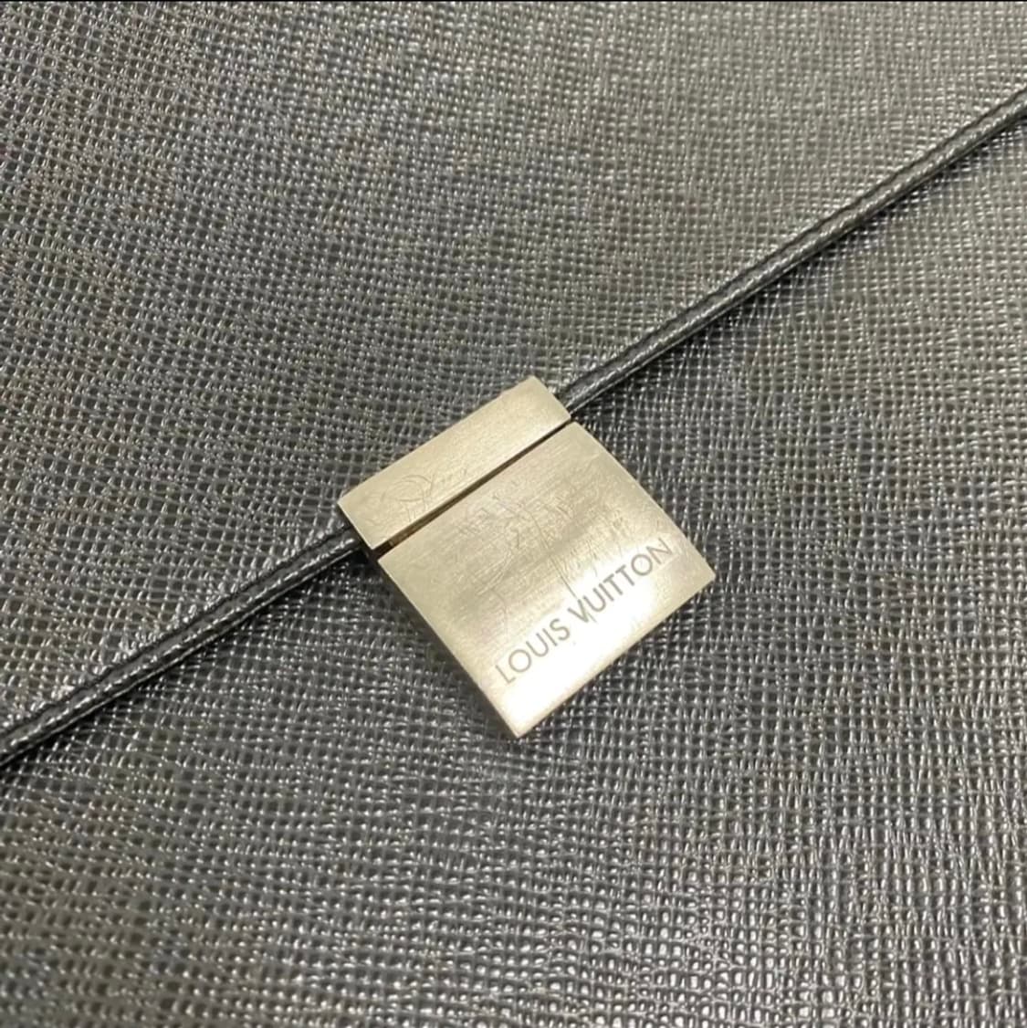 루이비통 타이가 블랙 서류 가방 상품이미지3