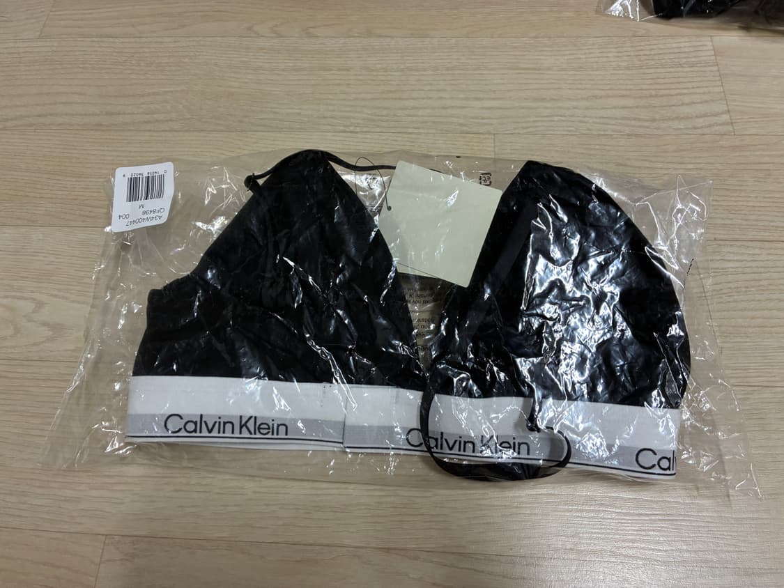 캘빈클라인 트라이앵글 제니 브라 M (블랙/그레이) 상품이미지4