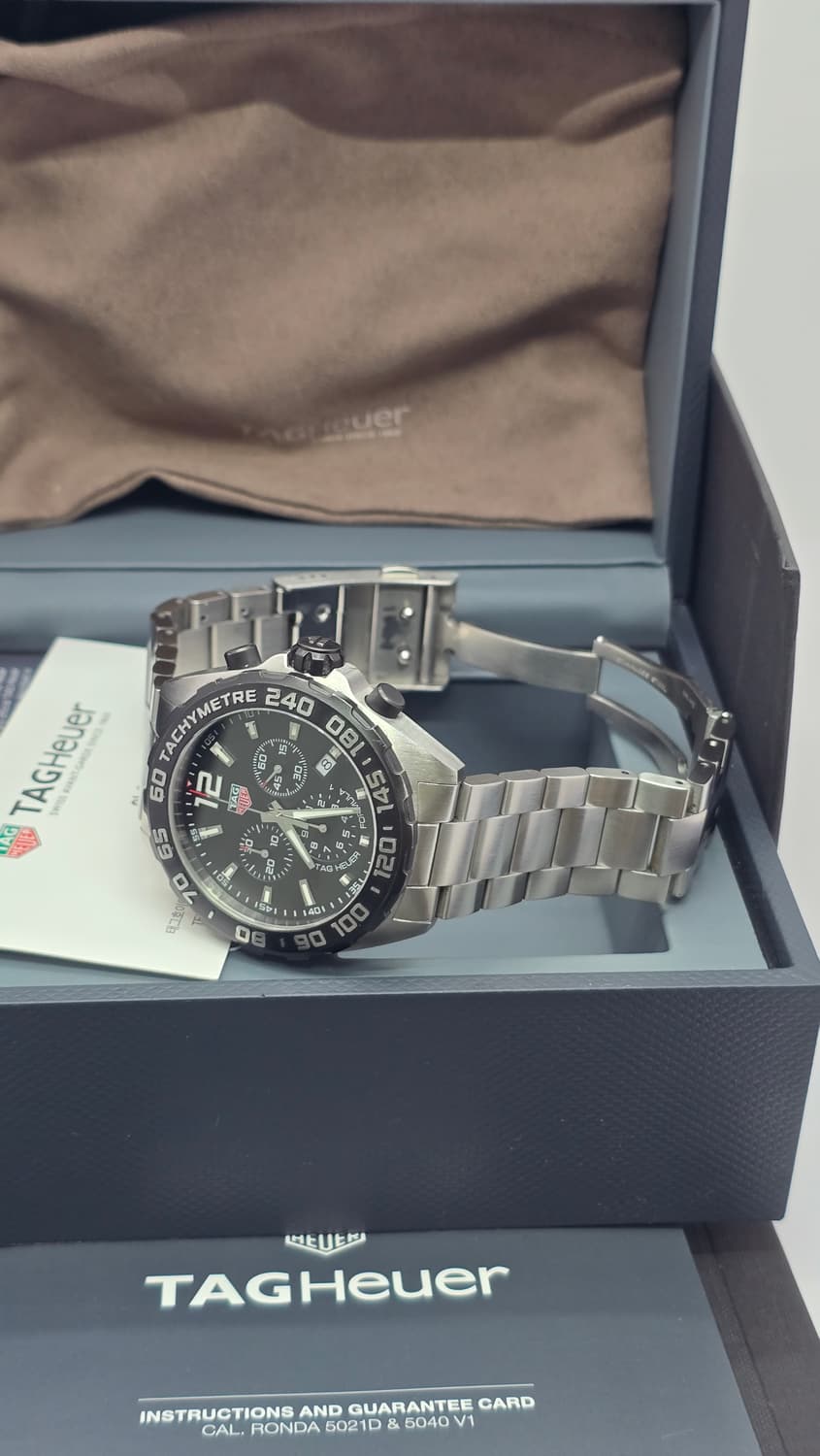 태그호이어 포뮬러1 크로노 블랙 24년 2월 쿼츠 시계 상품이미지10