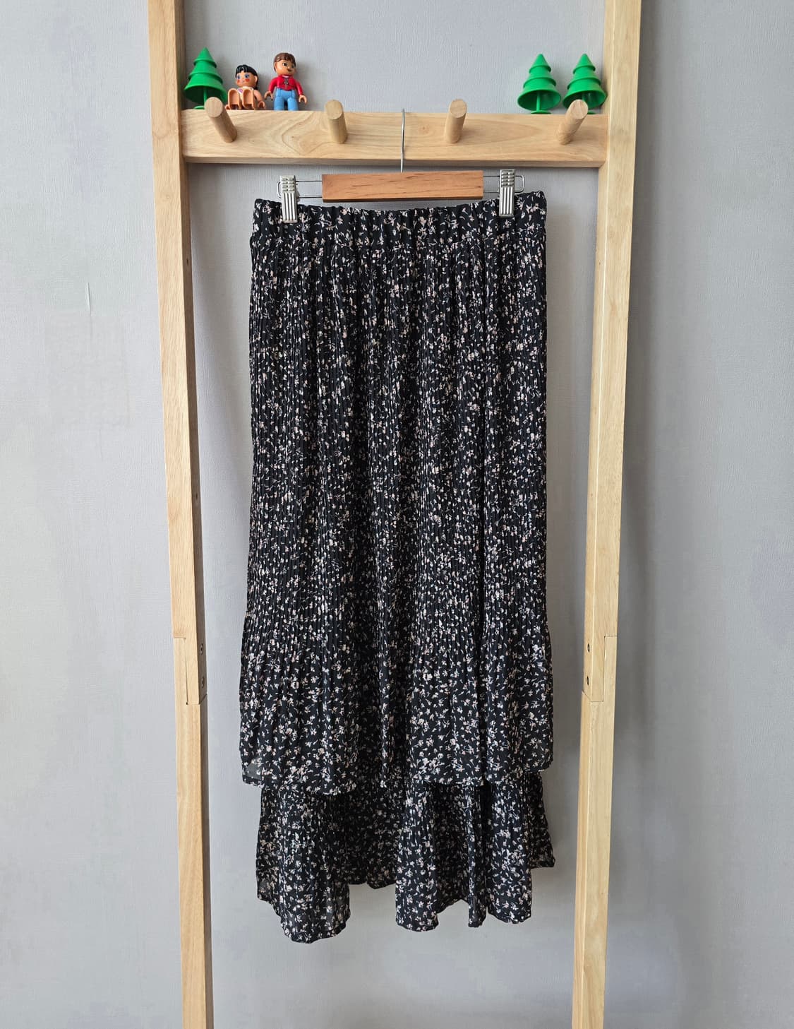 HK WORKS LONDON 플라워 티어드 플리츠 롱스커트 상품이미지1