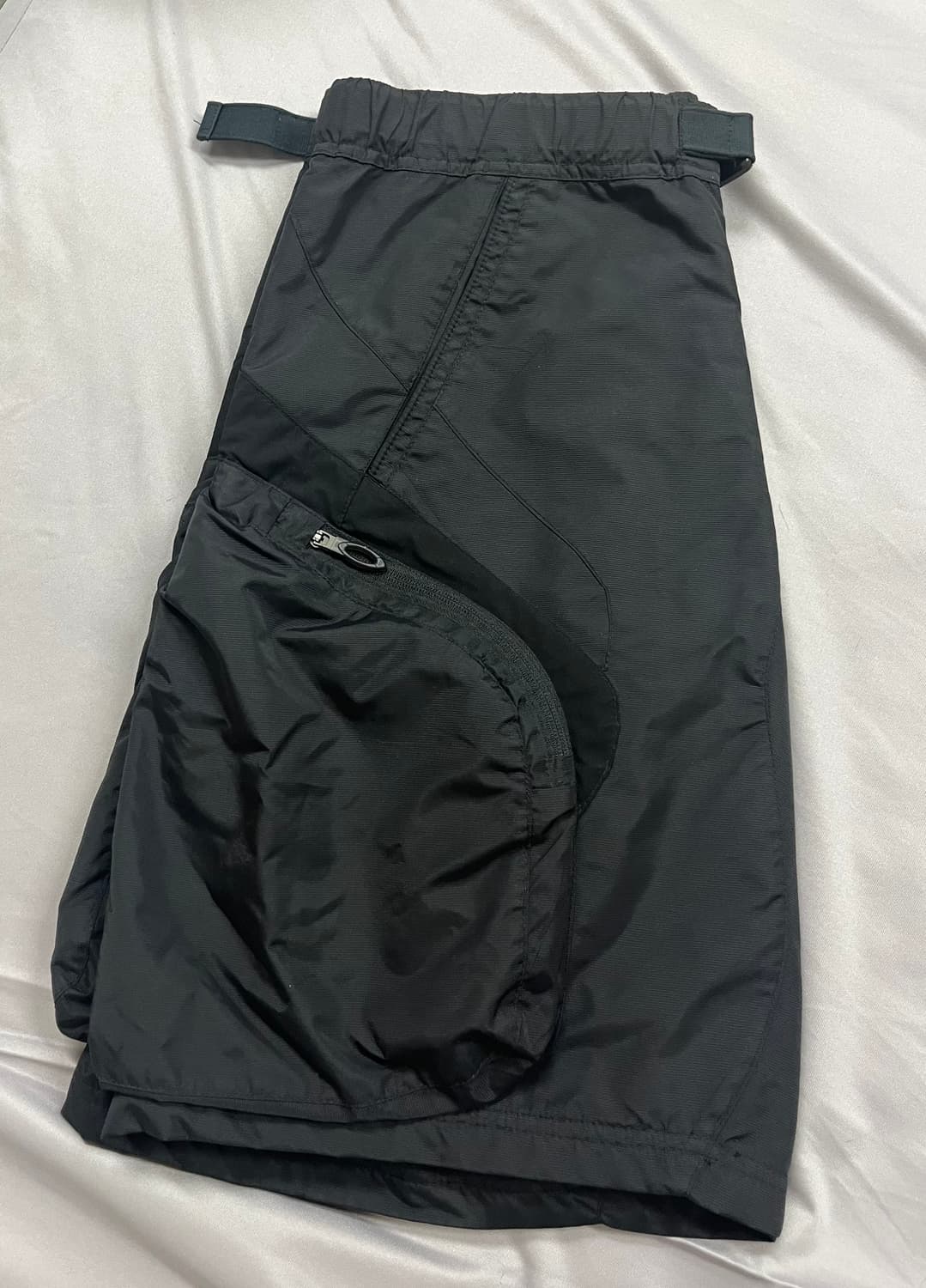 M 팔라스 오클리 니트로퓨엘 쇼츠 블랙 23SS 상품이미지4