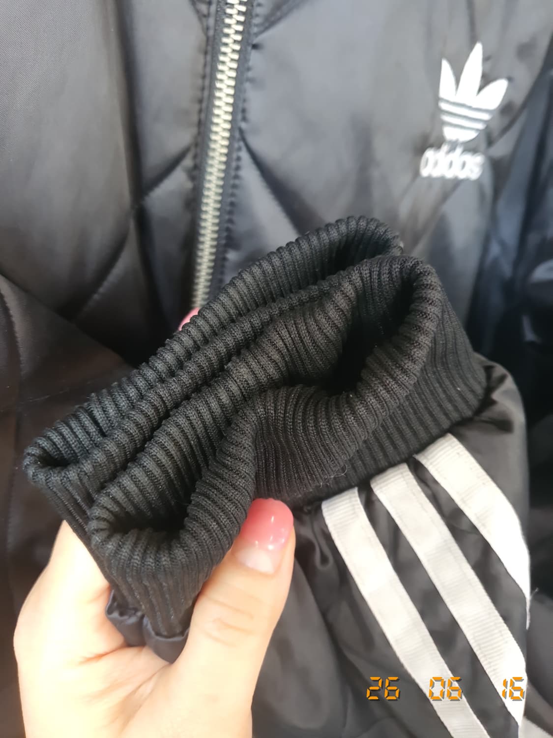 아디다스 퀼팅 점퍼 100 블랙 상품이미지4
